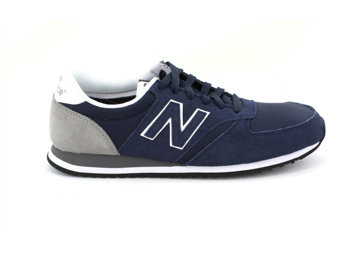 new balance bleu foncé